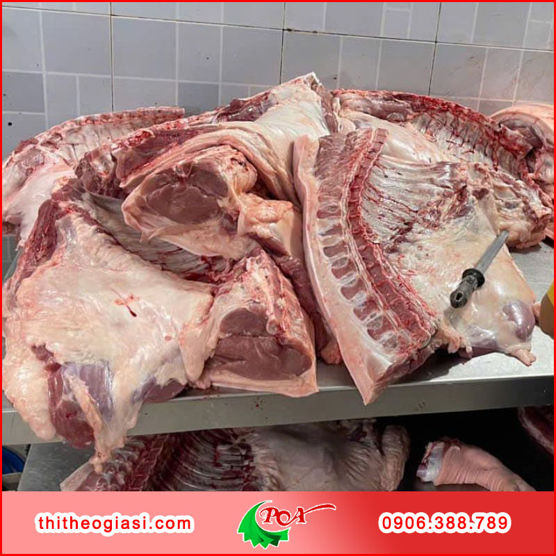 Tầm quan trọng của thịt heo mảnh tươi trong bếp ăn trường học